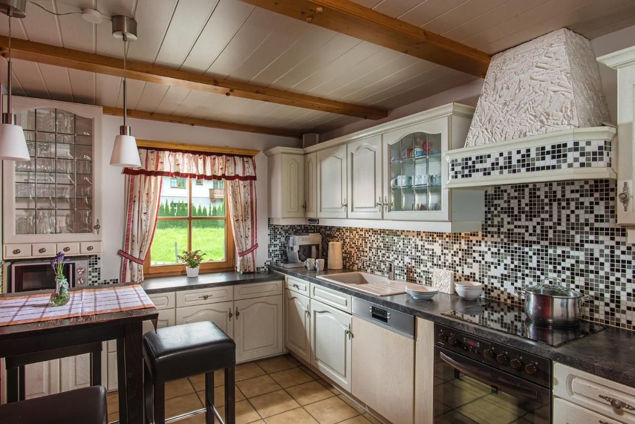 Ferienhaus "Kaprun" エクステリア 写真